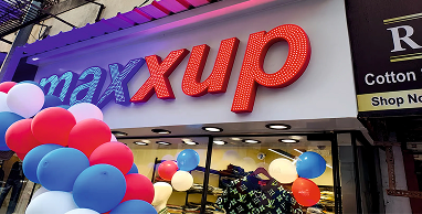 Retail & Clothing industry signage solutions